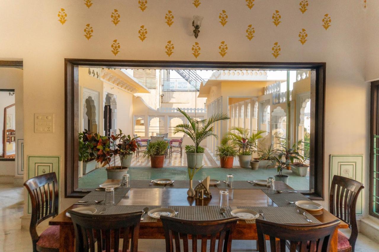 Amar Kothi Hotel Udaipur Exterior photo