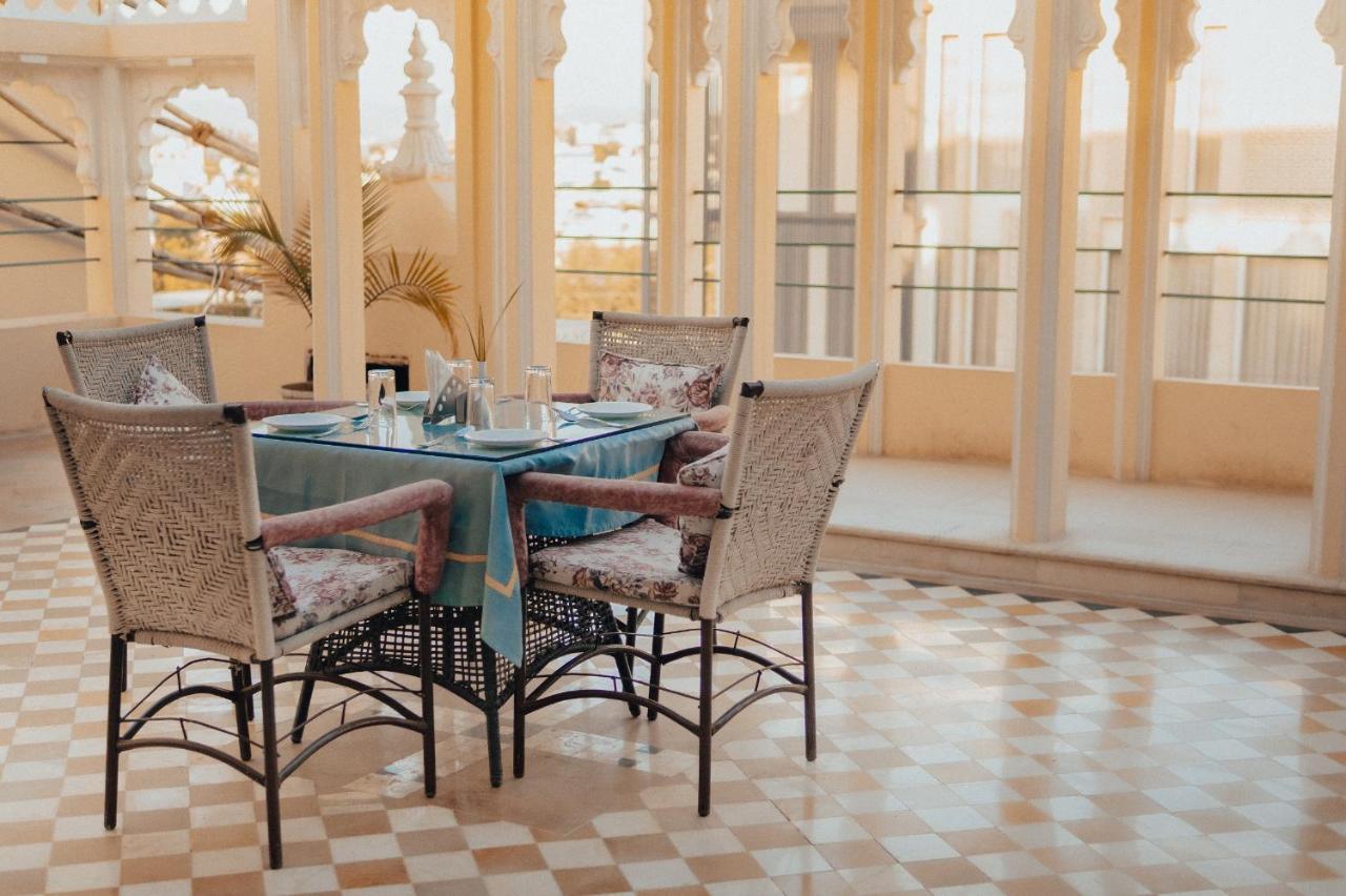 Amar Kothi Hotel Udaipur Exterior photo